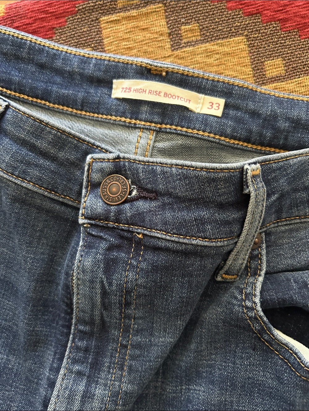 Levi's 725 High Rise Bootcut Dark Blue Jeans